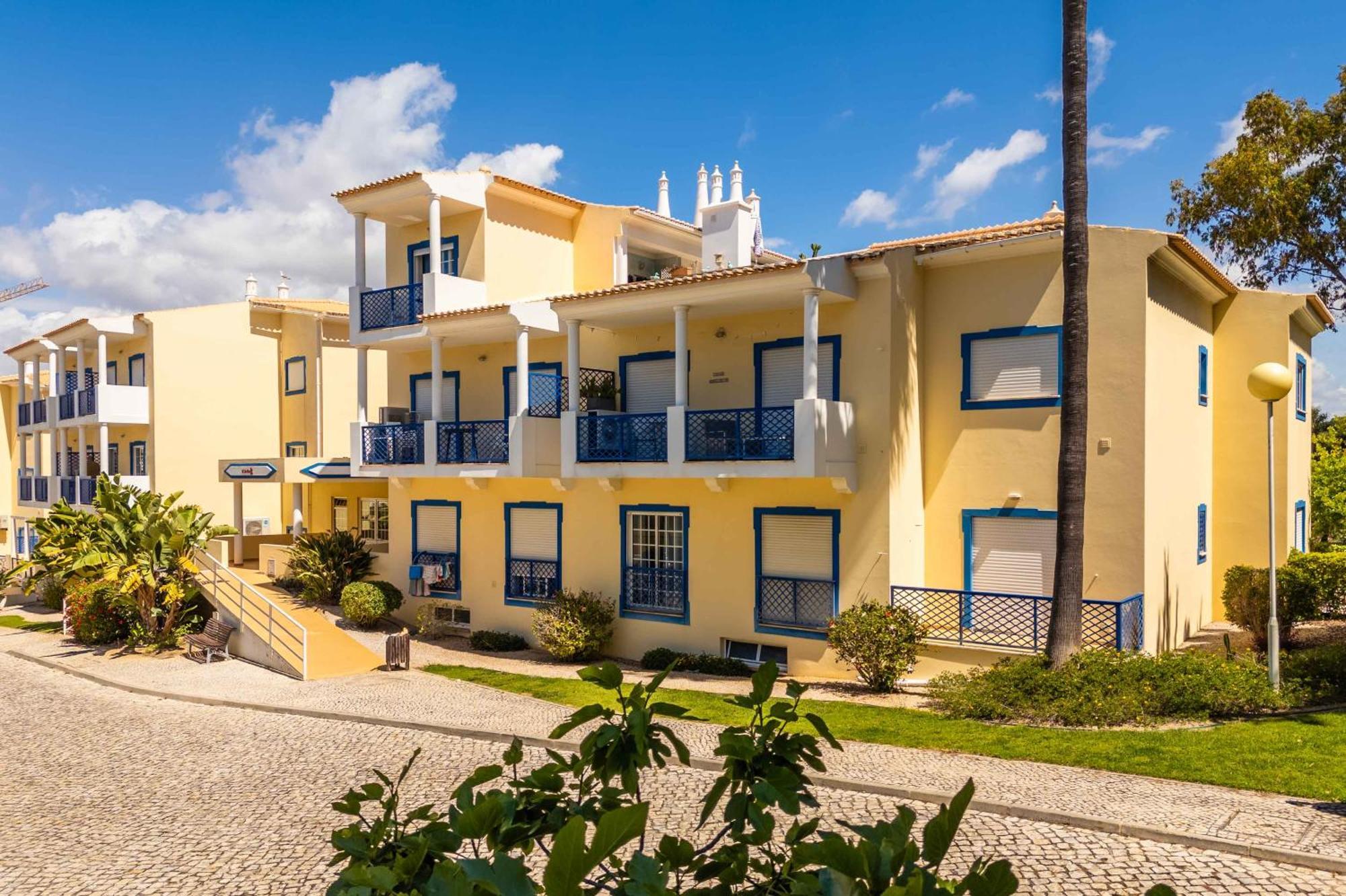 אלבופיירה Apartamentos Bosque Sao Jose מראה חיצוני תמונה