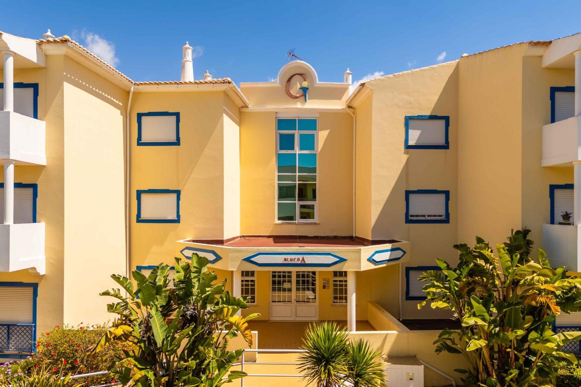 אלבופיירה Apartamentos Bosque Sao Jose מראה חיצוני תמונה